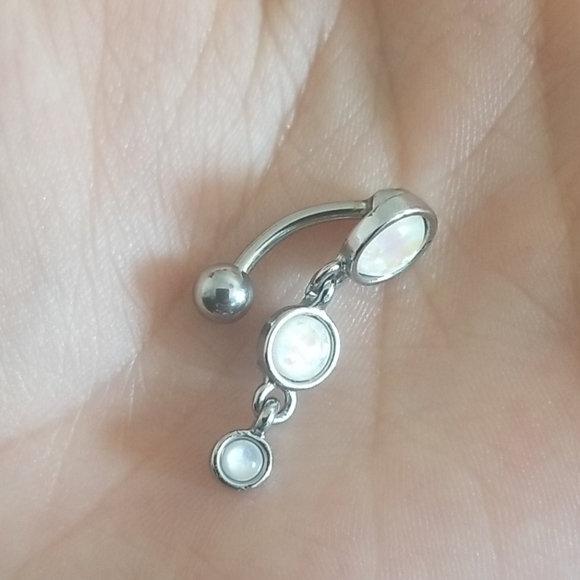 Bellybutton ring - Picture 3 of 3